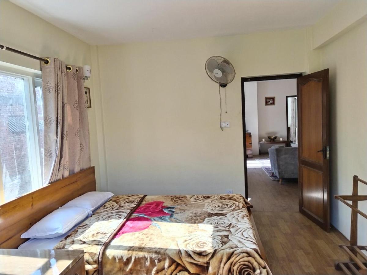 Rooftop Studio And 2Bhk Apartments In Kathmandu'S Most Happening Place المظهر الخارجي الصورة