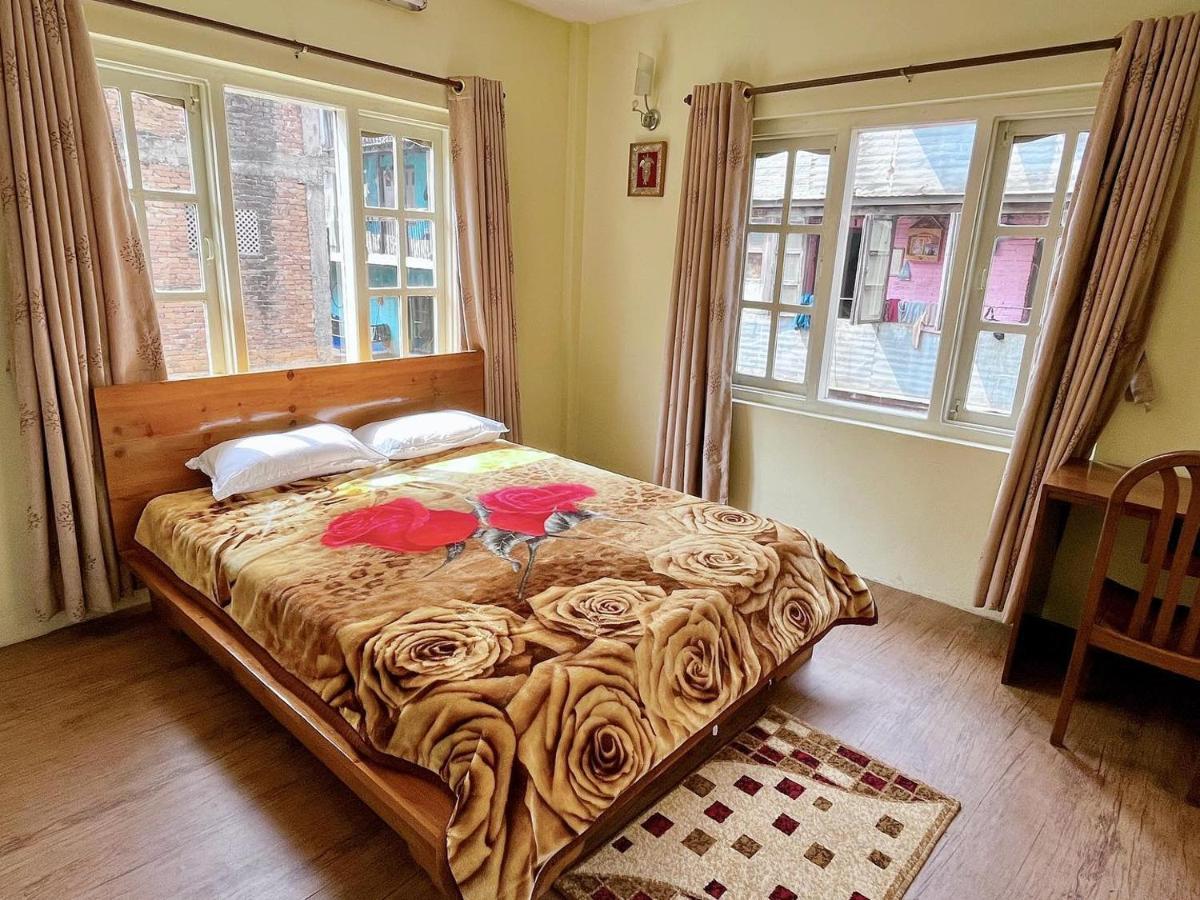 Rooftop Studio And 2Bhk Apartments In Kathmandu'S Most Happening Place المظهر الخارجي الصورة