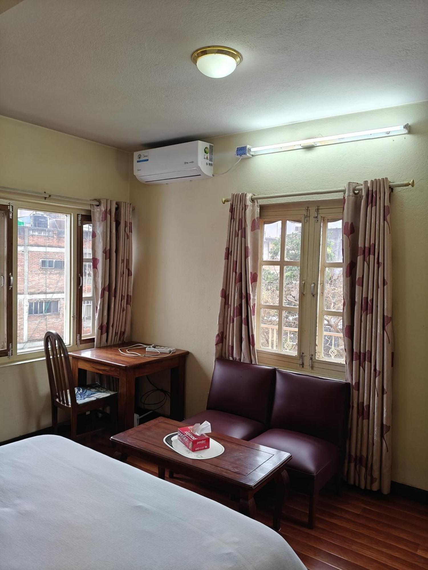 Rooftop Studio And 2Bhk Apartments In Kathmandu'S Most Happening Place المظهر الخارجي الصورة